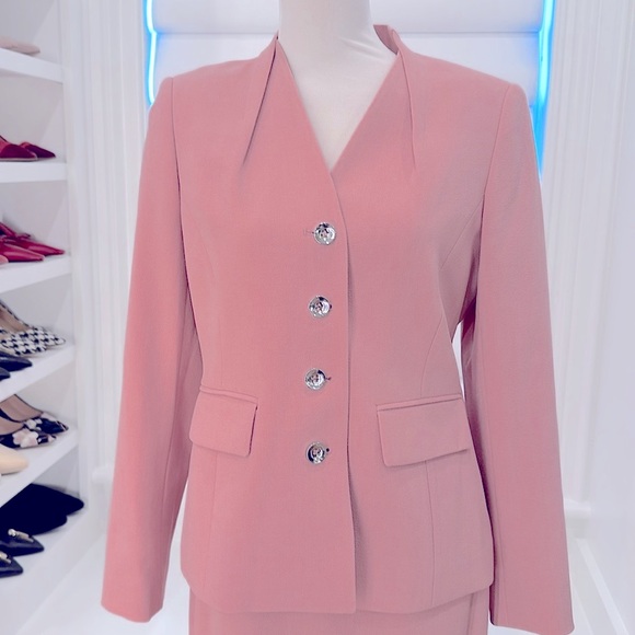 NWT Tahari Peony skirt suit size 8 petite - Picture 3 of 9